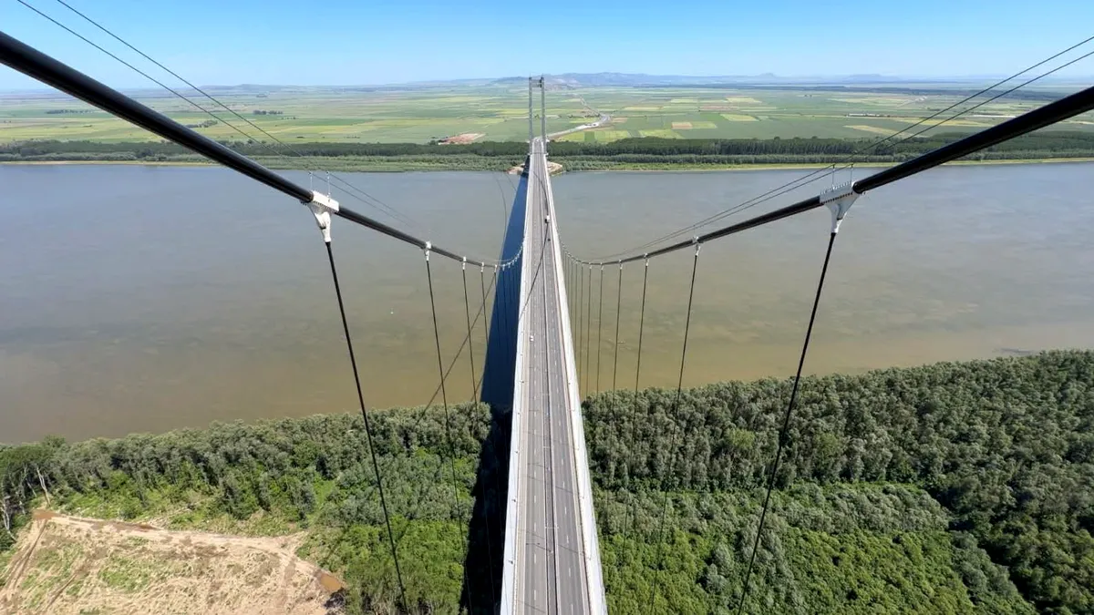 Trafic deviat la Podul suspendat de la Brăila. Restricțiile intră în vigoare pe 20 septembrie