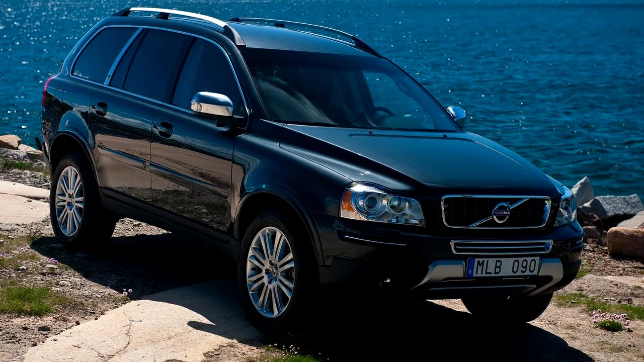 Volvo-XC90-2011-1280-0e 