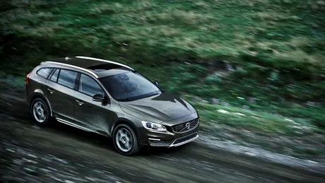 Volvo V60 Cross Country va debuta la Salonul Auto de la Los Angeles