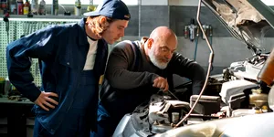 Cinci service-uri nu au reușit să descopere problema. Apoi, un mecanic a reușit sa rezolve totul cu o bacnotă de 1 dolar