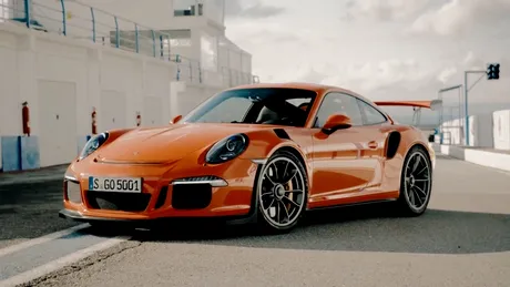 Cu dedicaţie pentru fanii Porsche: 911 GT3 RS. VIDEO