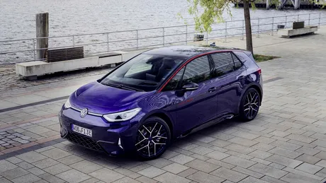 Volkswagen ID.3 GTX FIRE+ICE intră în producție: un hot hatch electric în ediție limitată