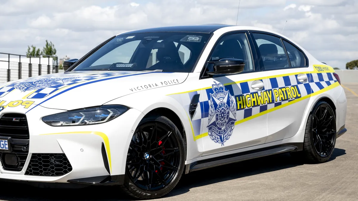 FOTO. Ce super model BMW va intra în flota poliției din Australia