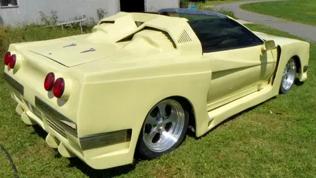 Transformarea radicală a unui Pontiac Firebird din 1983