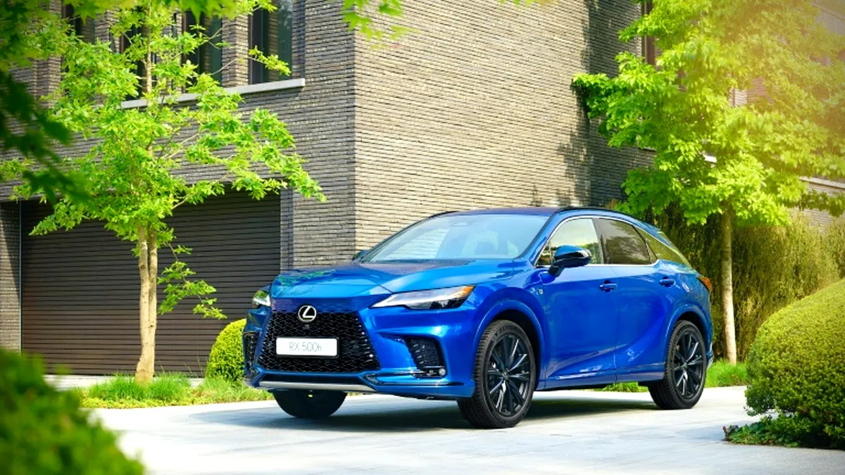 Lexus a prezentat noua generație a SUV-ului RX