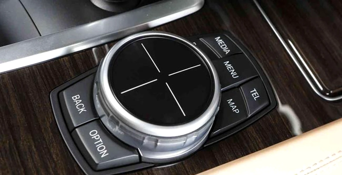 Merci, Audi: BMW iDrive Touch, noua facilitate pentru butonul iDrive