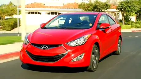 Hyundai Elantra Coupe debutează peste Ocean