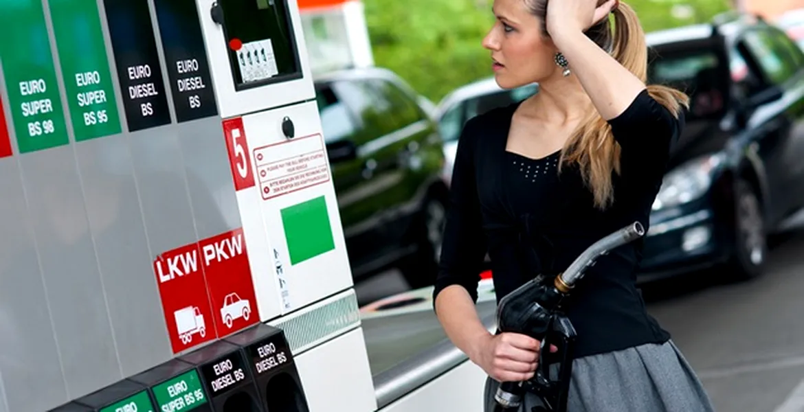 Petroliştii aplică noul Cod Fiscal. Ce se întâmplă cu preţul benzinei şi motorinei din prima zi a anului