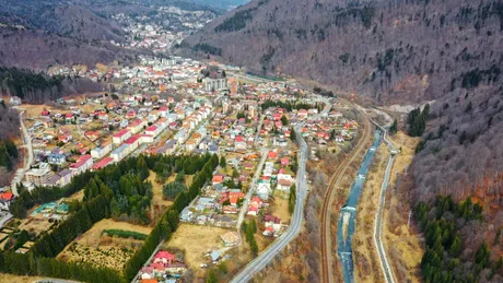 Autostrada Ploiești - Brașov înaintează cu mare dificultate. Într-o lună s-au făcut foraje pe mai puțin de 230 de metri