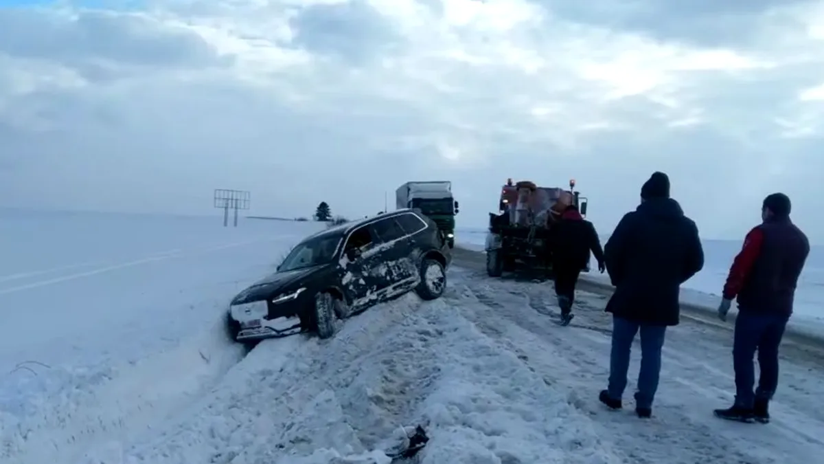 Fenomene paranormale? Cum a ajuns un SUV Volvo să fie luat de vânt de pe o șosea din Moldova?