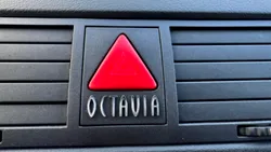 O bancă din România vinde o Skoda Octavia 1.9 TDI la o sumă simbolică