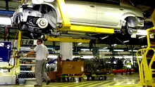Presa maghiară: Dacia, situație extrem de gravă: România nu mai poate produce noile modele de mașini, mii de oameni riscă să rămână fără loc de muncă