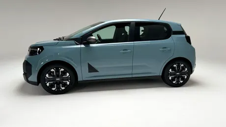 Am văzut pe viu noua Dacia Spring la Paris. 10 lucruri pe care trebuie să le știi despre a doua generație