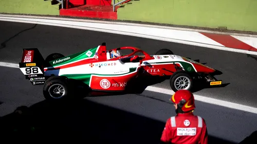 Performanță spectaculoasă pentru un român în Formula 4. David Cosma Cristofor pleacă din pole position la Vallelunga