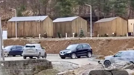 Viitoarea Dacia Bigster a fost filmată în România. Mașinile încă sunt sub camuflaj - VIDEO