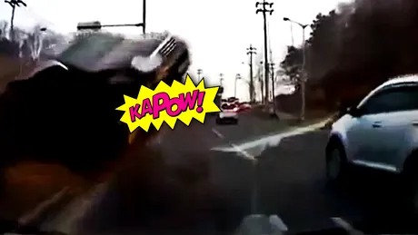 VIDEO: Circuli liniştit pe şosea când deodată...