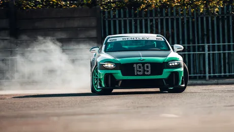 VIDEO Bentley lansează „Supersports: Full Send”: Travis Pastrana testează limitele noului Continental cu tracțiune spate