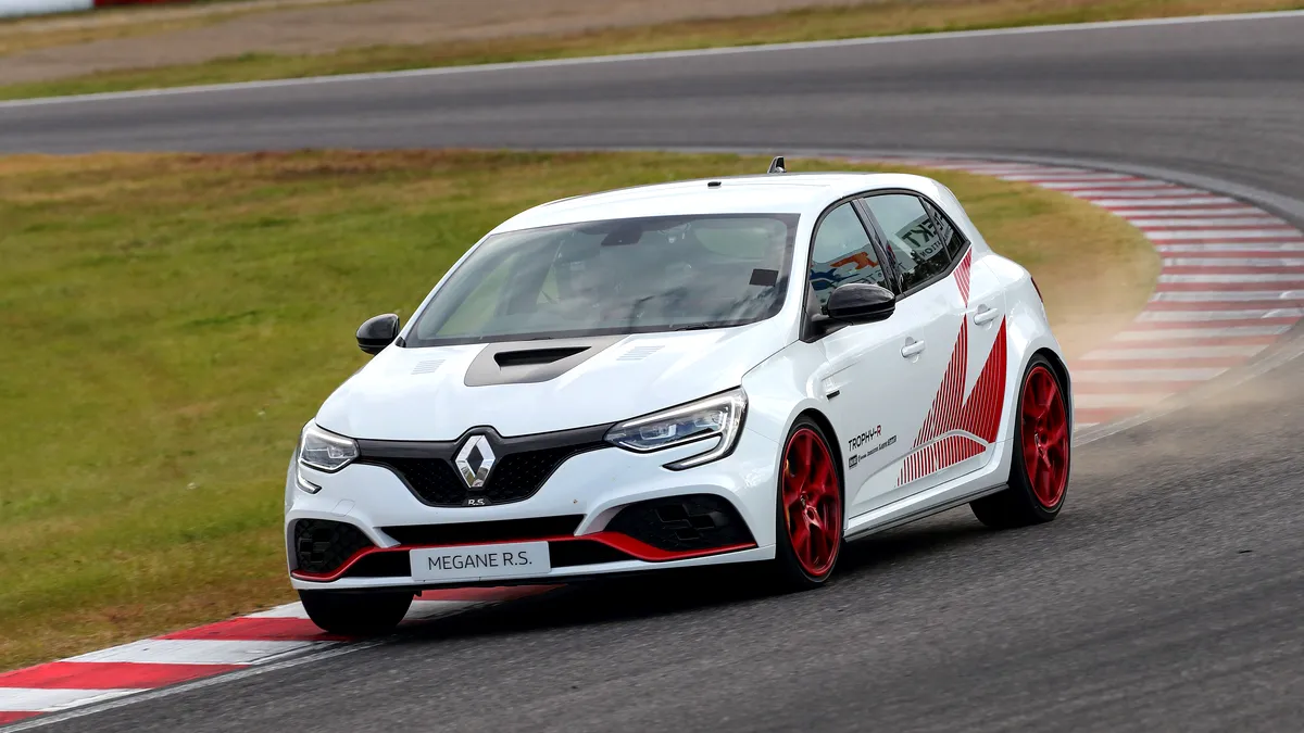 Noul Renault Megane RS Trophy-R - Record la Suzuka