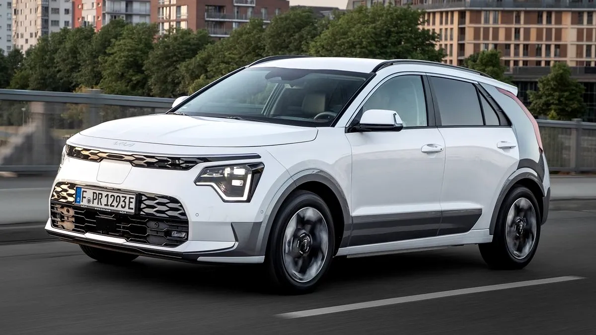 Cât costă în România Kia Niro plug-in hybrid, unul dintre finaliștii competiției “Mașina Anului 2023 în Europa”
