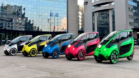 Viitorul mobilităţii urbane are un nume - Toyota I-Road Concept. GALERIE FOTO