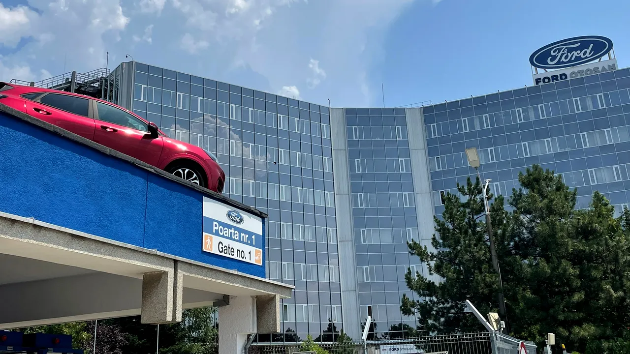 primministrul-nicolae-ciucă-fabrica-ford-craiova-ford-otosan 7 