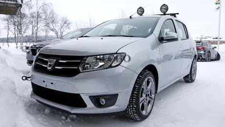Imagini spion noi cu Dacia Sandero Sport
