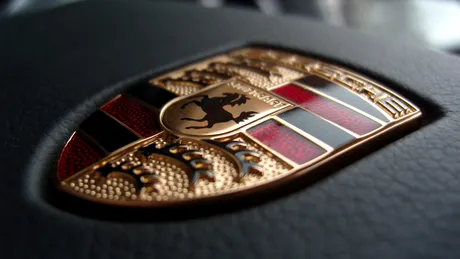 Porsche pregăteşte un model nou - GALERIE FOTO