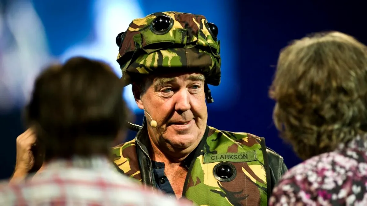 Jeremy Clarkson, suspendat de BBC în urma unei altercaţii cu un producător