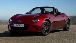 Următoarea generație de Mazda MX-5 ar putea fi ultima echipată cu un motor pe benzină, sugerează CEO-ul filialei Australia