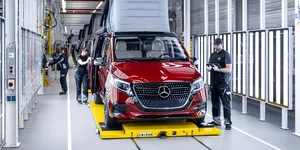 Mercedes-Benz începe producția noului Marco Polo la fabrica sa din Ludwigsfelde. Modelul este construit integral de producătorul german