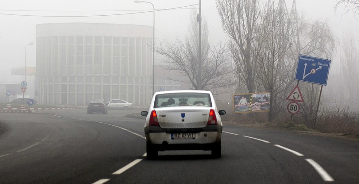 Cod galben de ceaţă în 14 judeţe. Circulaţie îngreunată pe Autostrada Bucureşti – Ploieşti şi mai multe drumuri naţionale