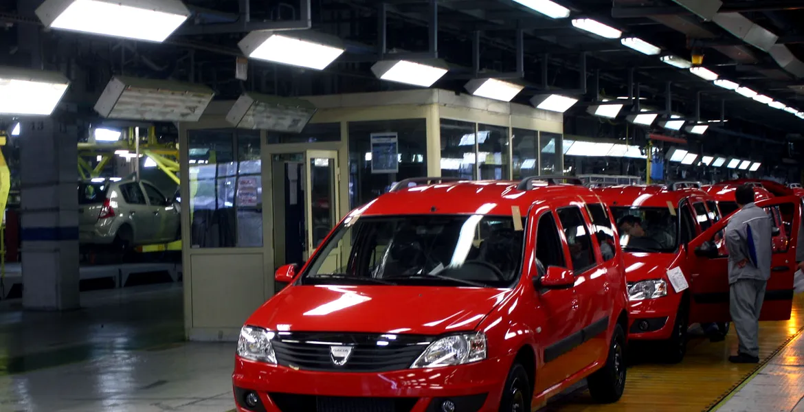 Se schimbă conducerea Uzinei Dacia. Cine va fi noul director general