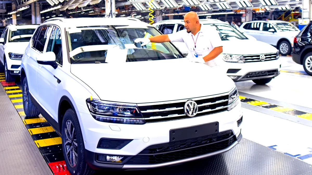 Volkswagen plănuiește economii de un miliard de euro. Reorganizare majoră și mai puțini șefi, din 2026