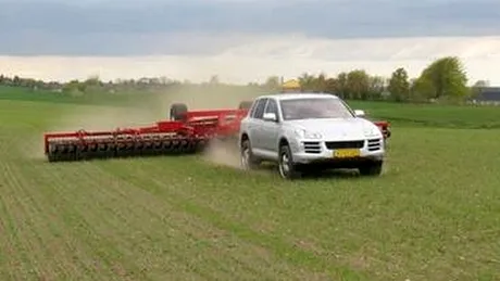 Cel mai luxos utilaj agricol – Porsche Cayenne