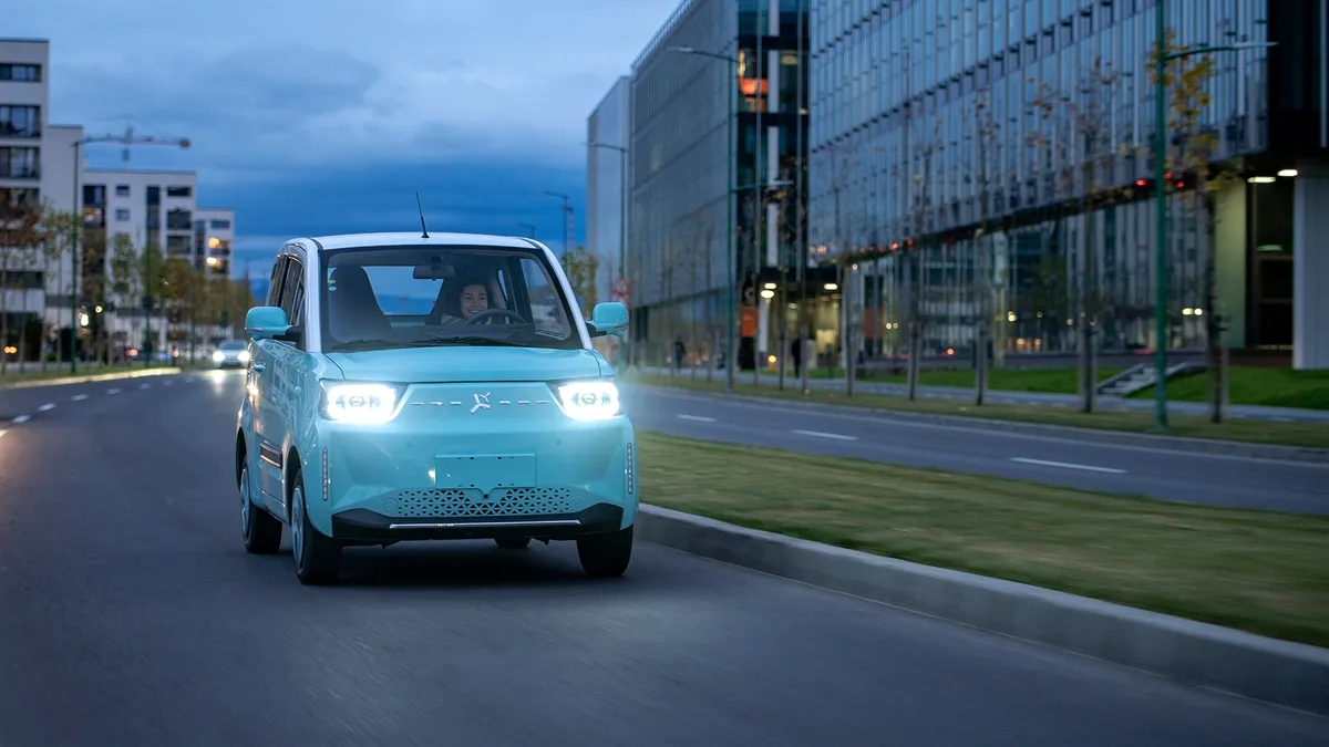 O firmă românească ajunge la aproape 60% cotă de piață pe segmentul microcar electric