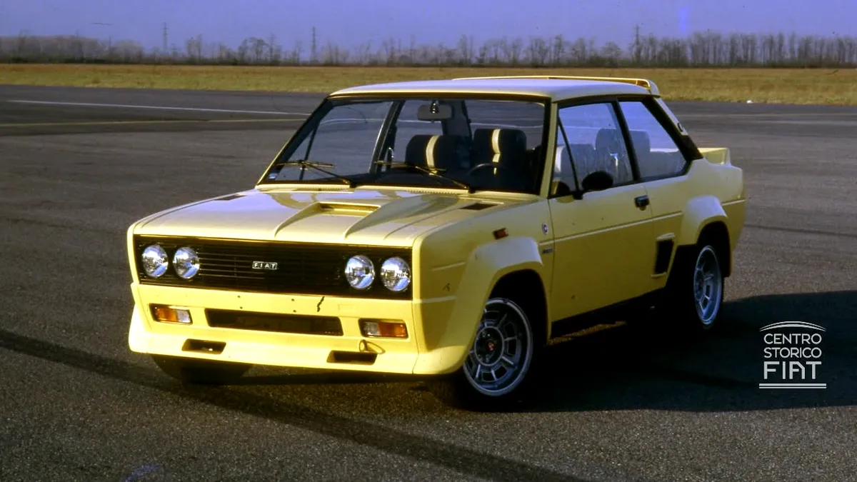 Abarth și Breil sărbătoresc 50 de ani de la lansarea modelului Fiat 131 Abarth Rally cu un cronograf exclusiv, produs în 400 de exemplare