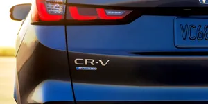 Honda a publicat un teaser pentru viitoarea generație a SUV-ului CR-V