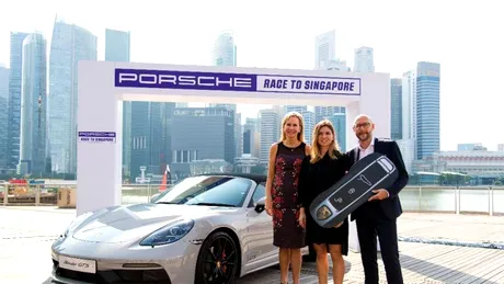 Simona Halep a primit din partea WTA un Porsche 718 Boxster GTS - FOTO