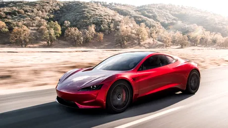 Noi informații despre Tesla Roadster: Elon Musk susține că mașina va putea atinge 96 km/h în mai puțin de o secundă