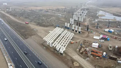 Mobilizare record pe autostrada Sibiu-Pitești. Trei tuneluri și nouă viaducte sunt construite în același timp