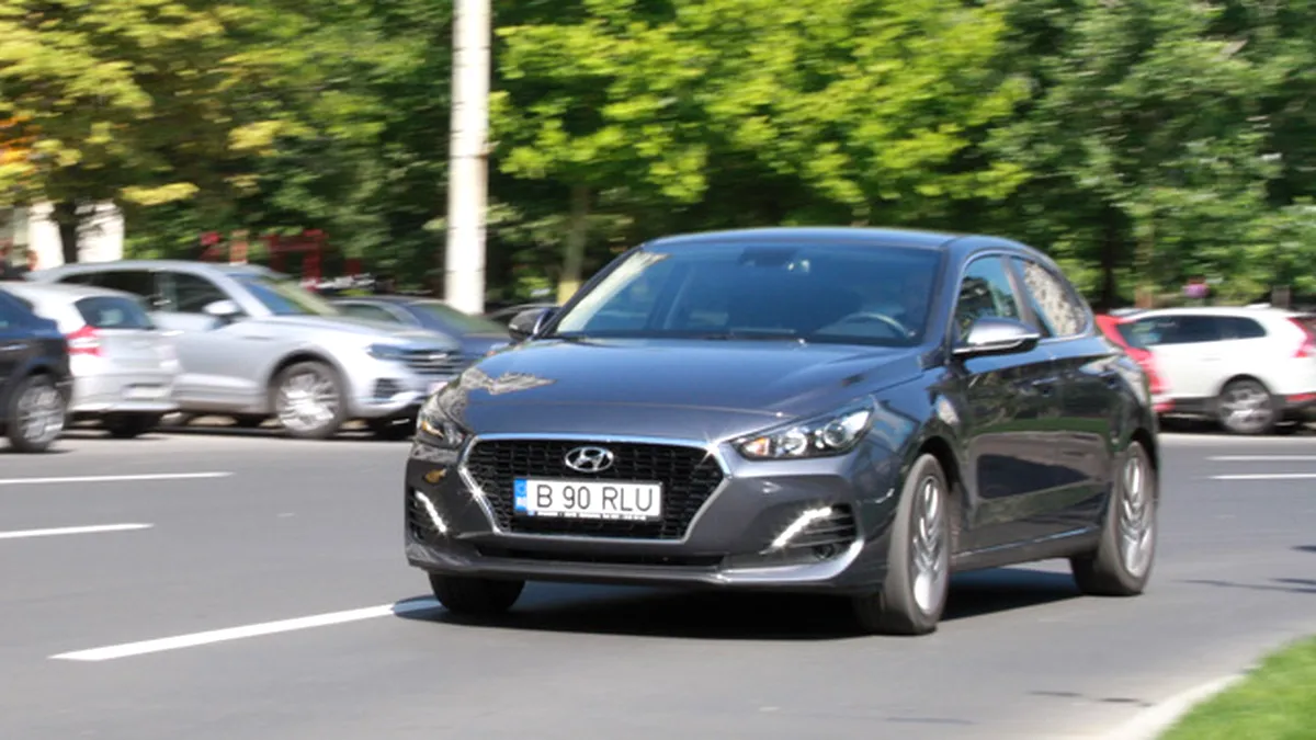 Test drive Hyundai i30 Fastback. Pentru cei care vor mai mult decât un hatchback - GALERIE FOTO