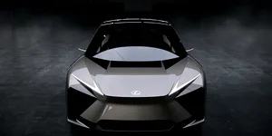 Toyota oprește dezvoltarea modelului electric Lexus. Se voia a fi un concurent pentru noul BMW i3 și noua Clasa C electrică