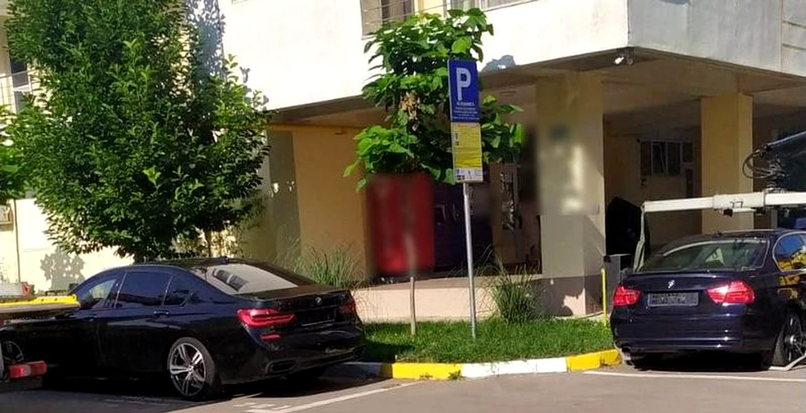 În Mamaia, doi turiști au demontat plăcuțele de înmatriculare ale mașinilor pentru a nu plăti parcarea