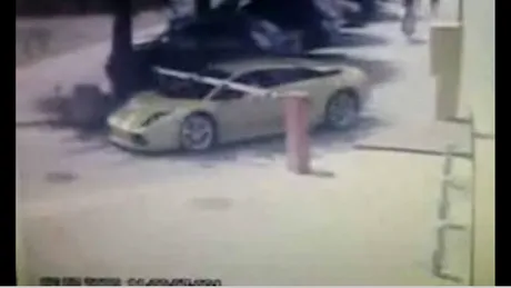 Lamborghini Murcielago cu şofer zgârcit
