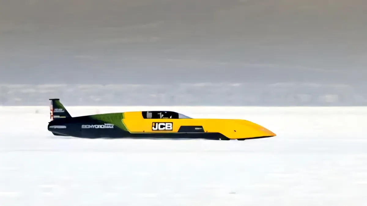 Prima mașină pe hidrogen care depășește 650 km/h. Record pentru singurul om care a spart bariera sunetului într-o mașină