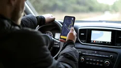 Video / Șeful FRAS, Norris Măgeanu: „Pe trecerea de pietoni nu ești în siguranță dacă stai pe telefon”