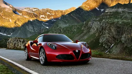 Alfa Romeo 4C - primele imagini şi informaţii oficiale