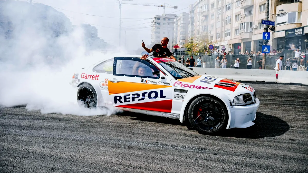 Cristian Tauru a câștigat etapa de drift de la Ploiești. Pilotul de 17 ani a dominat prima rundă a sezonului