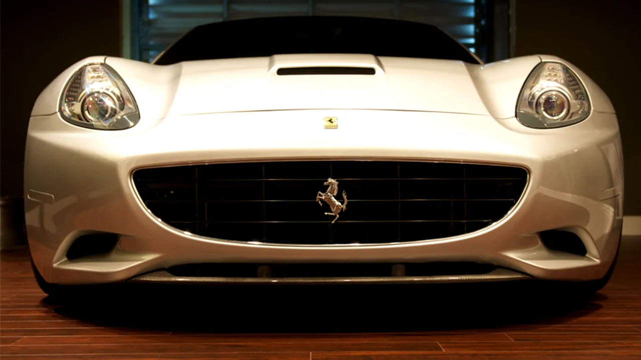 1-ferrari-california 
