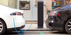Piața de vehicule electrice a crescut cu 20% în 2025. Peste 20 de milioane de EV-uri au fost comercializate la nivel global